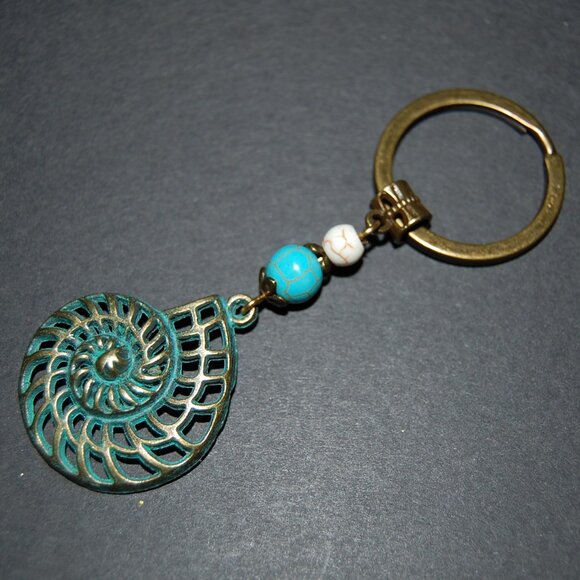 Shell Charm Keychain,Bronze Shell Keyring,Gemstone Beads,Gift,Birthday,Party - Picture 1 of 2